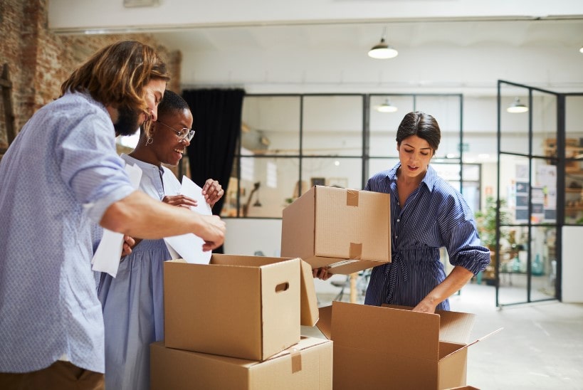 An employer helping their employees relocate whilst trying to avoid common mistakes