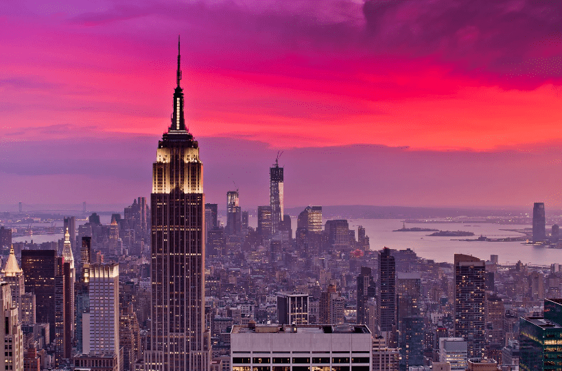 The city skyline of New York City where someone from the United Kingdom is planning on relocating after researching the best tips and tricks.